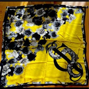 Juicy couture 100% silk (35”x35”)